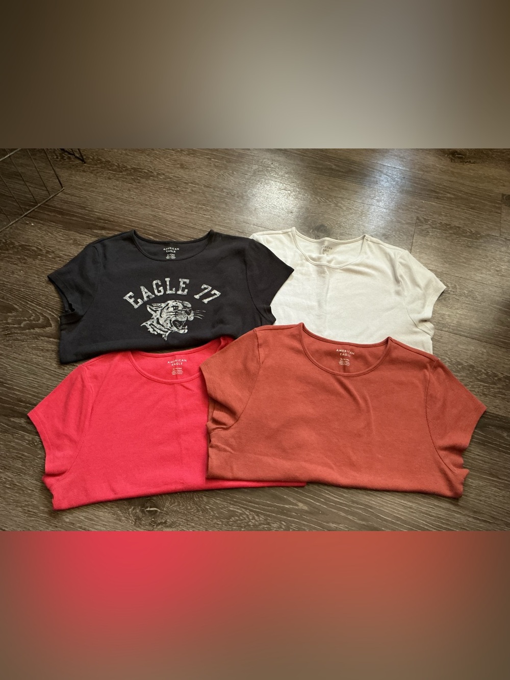 American Eagle 4-Piece Short Sleeve Tees XL bundale